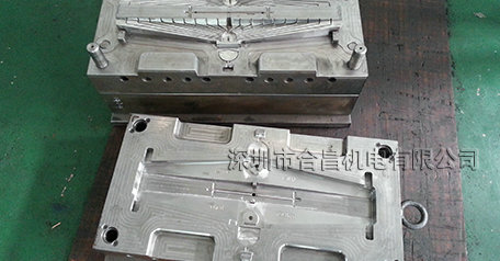 潤東方環(huán)保空調(diào)分水器模具
